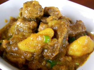 Illustration for article titled Jamaicans on Twitter Set BuzzFeed Straight About Jamaican Food With #BuzzFeedBeLike
